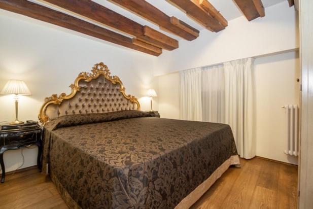 Luxury Apartment San Marco Experience Venesia Bagian luar foto