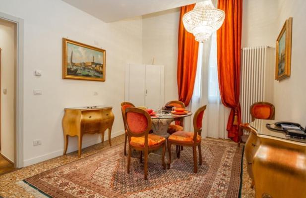 Luxury Apartment San Marco Experience Venesia Bagian luar foto